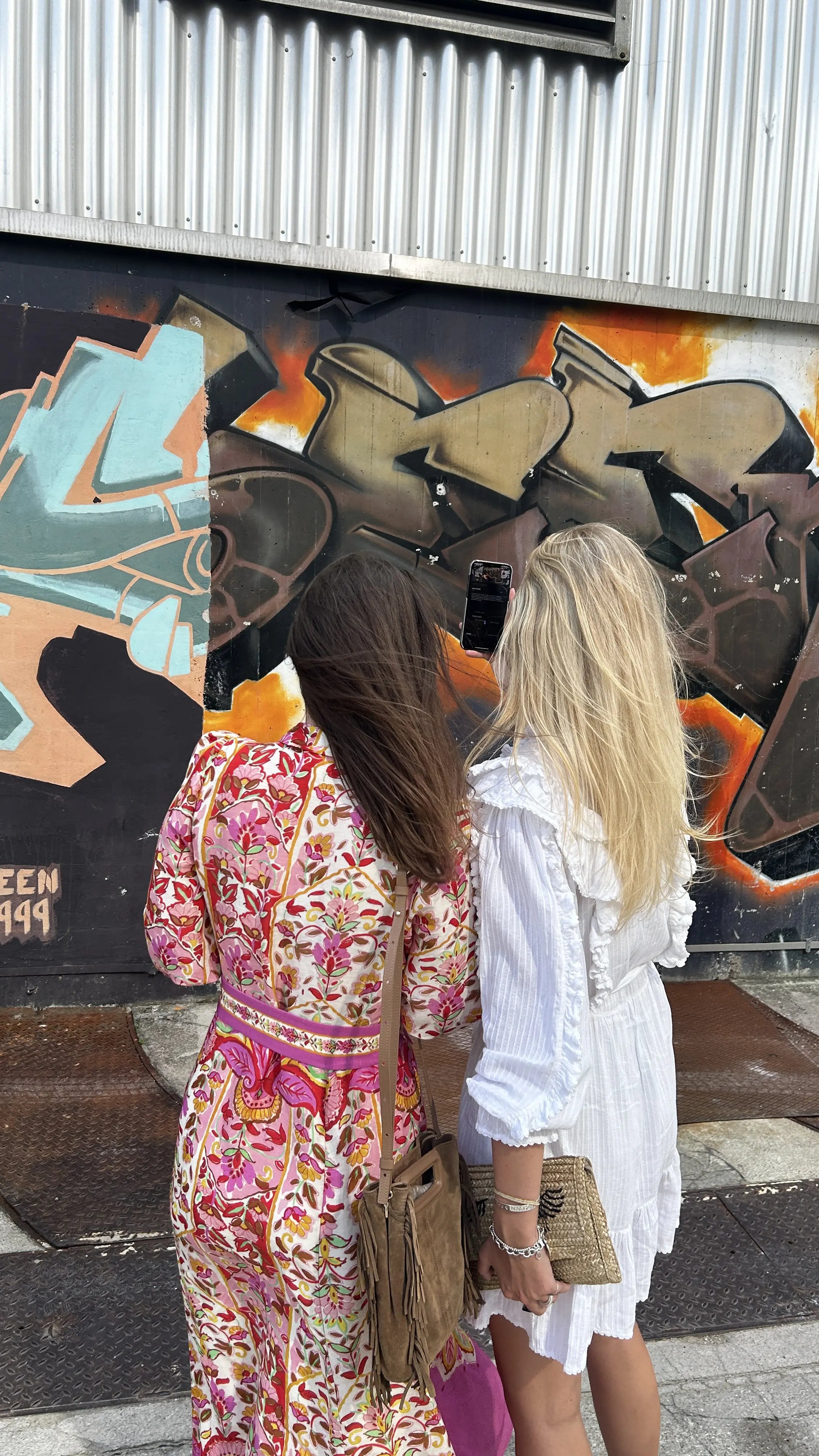 Live-Guide erklärt Street Art bei Team Event in München