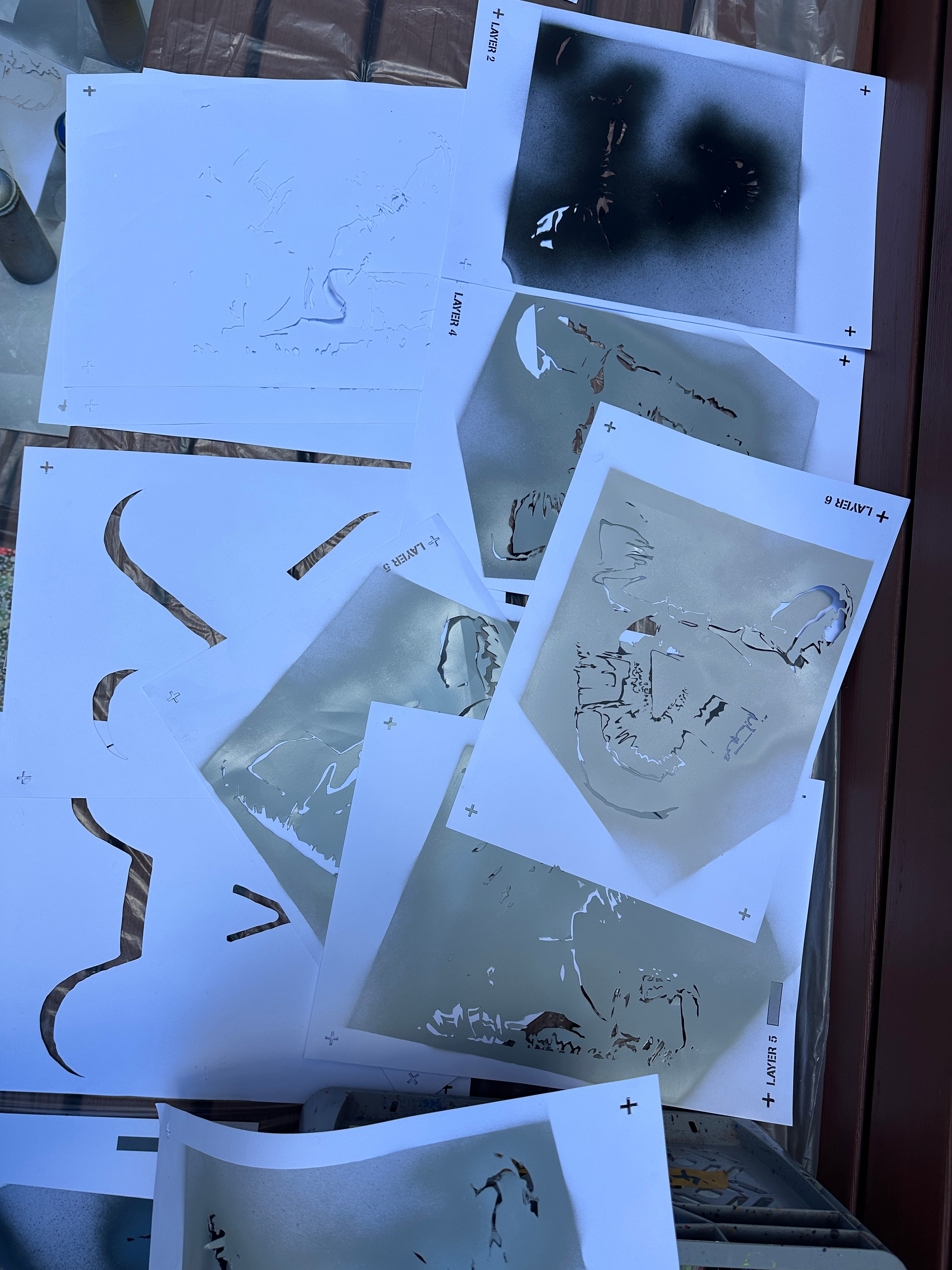 3D Silver Folie Balloon Stencil - Brain2Canvas